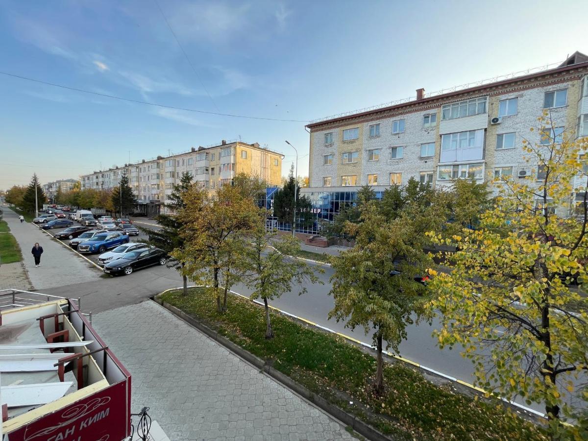 Элитные Апартаменты с Сервисом: Смарт-ТВ и Просторная Ванная Petropavlovsk Exterior photo